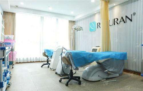 三、杭州连天美的私密整形医生团队强吗？