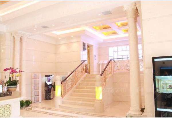 广西柳州华美医疗美容门诊部黑金超光子技术靠谱吗？评测报告来揭秘-新颜智尚小程序一键预约！