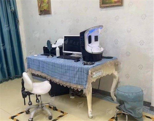 拉萨维多利亚医疗美容口腔医院眼综合效果怎么样？艾长安医生案例分析揭秘-新颜智尚小程序一键预约！