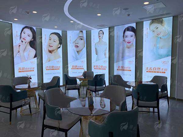 二、济南诺德整形罗晋医生的双眼皮，适合哪些美亲？