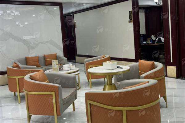 【北京华韩医疗美容医院赵国平】隆胸价格参考，起步价3W，20年经验医生技术靠谱！