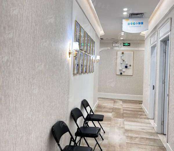 四、如何理性选择广州健丽的不开刀祛眼袋？