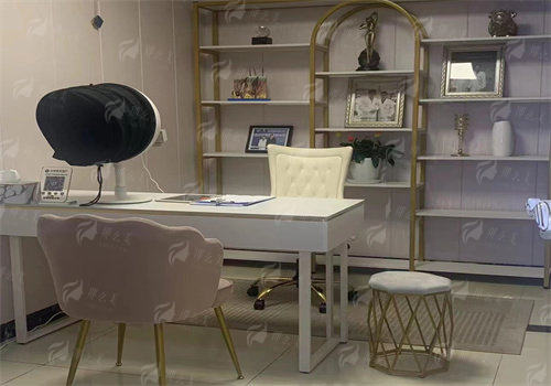 二、阜阳永功整形大腿吸脂实例追踪