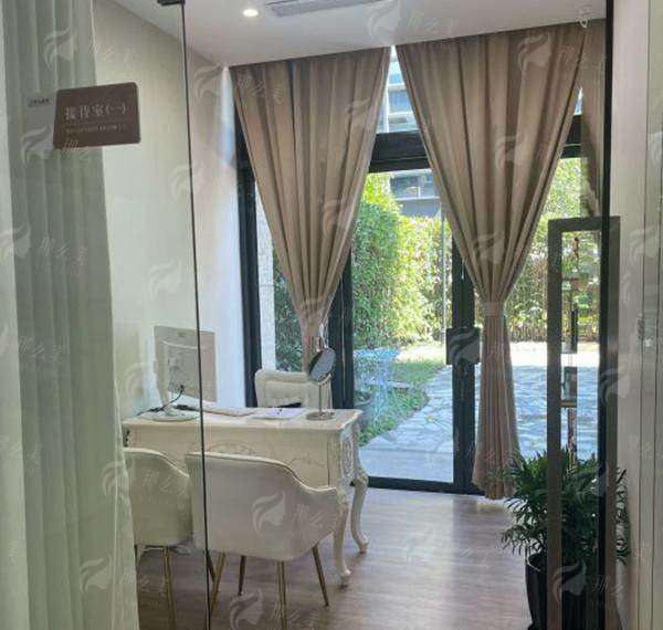 二、上海爱尚丽格的双眼皮有哪些技术可以选择？