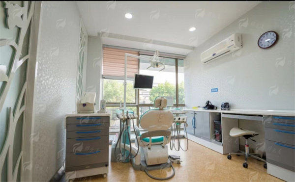 四、如何预约大连沙医生整形美容口腔专科医院的吴紫权医生？