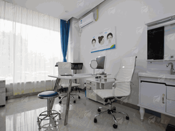 三、祛眼袋手术全流程服务保护