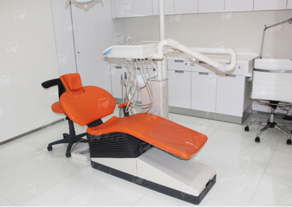 二、苏州美贝尔整形的隆胸医生团队好吗？