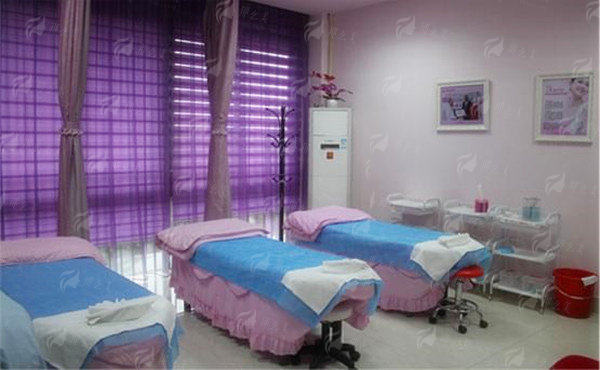 二、梧州华美医疗美容门诊部眼综合手术项目详解