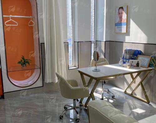 一、郴州唯美医疗美容如何科学诊断你的“妈妈臀”类型？