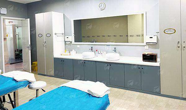 上海首尔丽格唐鏖医生人中缩短，用户反馈与预约方式全解析，新颜智尚可约