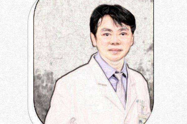 三、想找武汉同济医学院医院吴辉做隆鼻修复，该怎么预约？