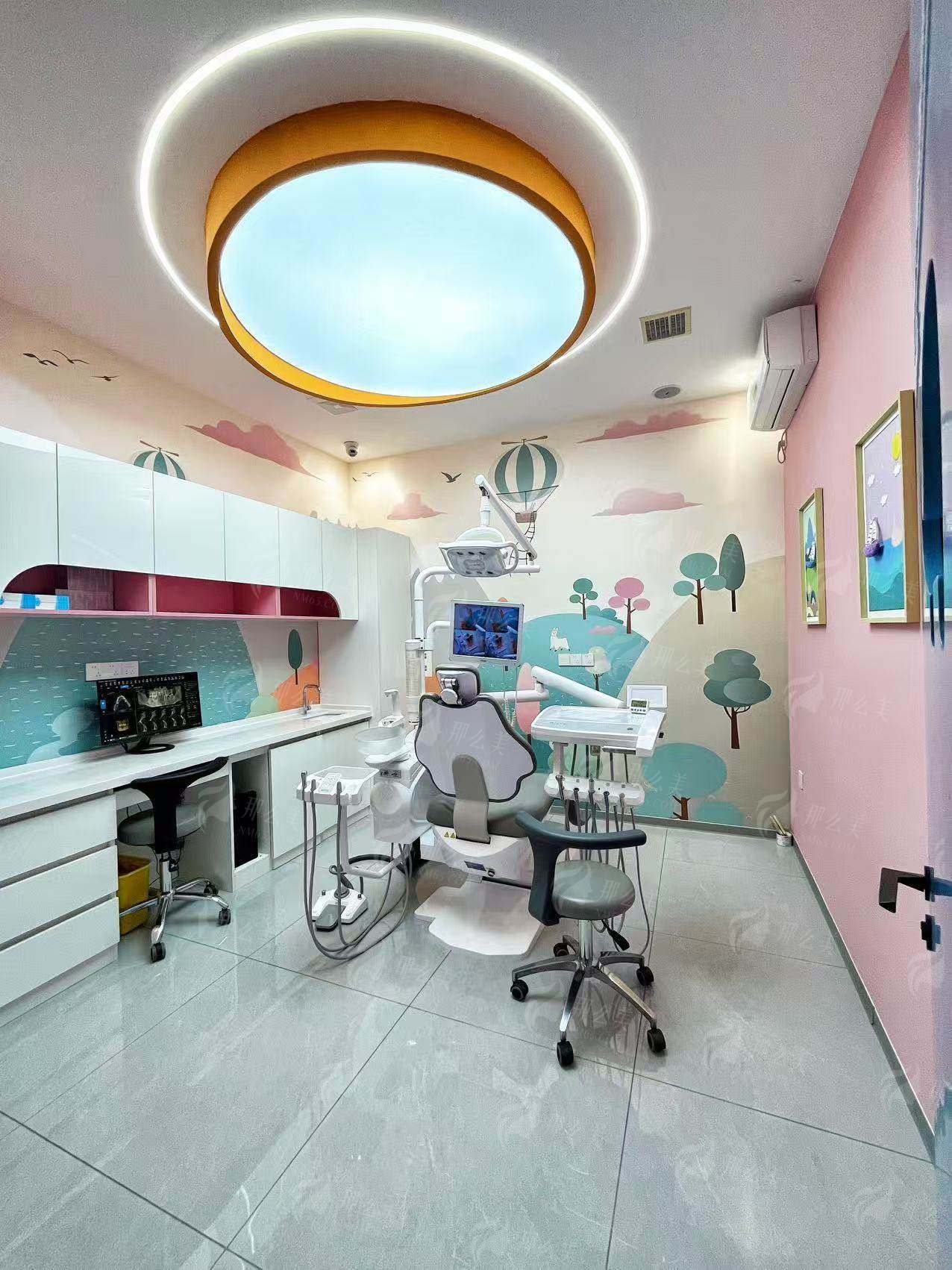 北京客莱美舍整形丰卧蚕效果究竟如何？5大真实口碑案例+价格表全公开，新颜智尚小程序一键预约省心快速