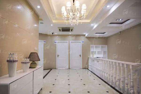 一、德州聚星医美侯中华医生隆鼻技术