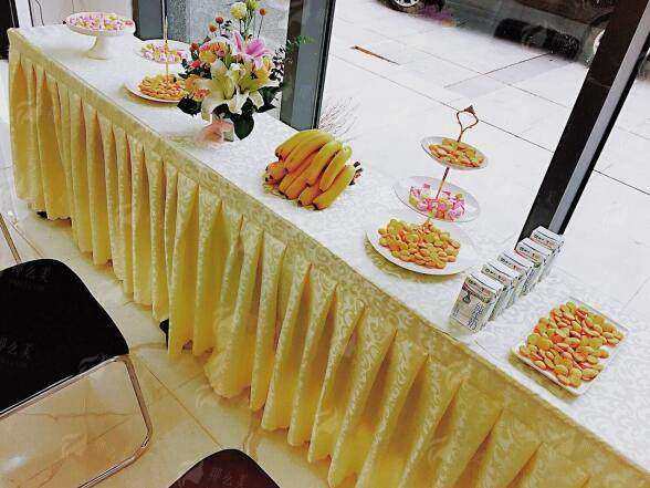 二、武汉仁爱时光医疗美容医院的隆胸医生团队实力如何？