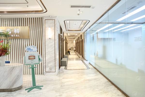 四、上海华美整形刘学新医生如何预约与询问？