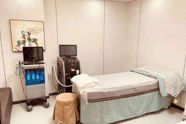 北京童仁清采双眼皮修复效果与预约全攻略！附机构地址及新颜智尚小程序预约省心快速通道