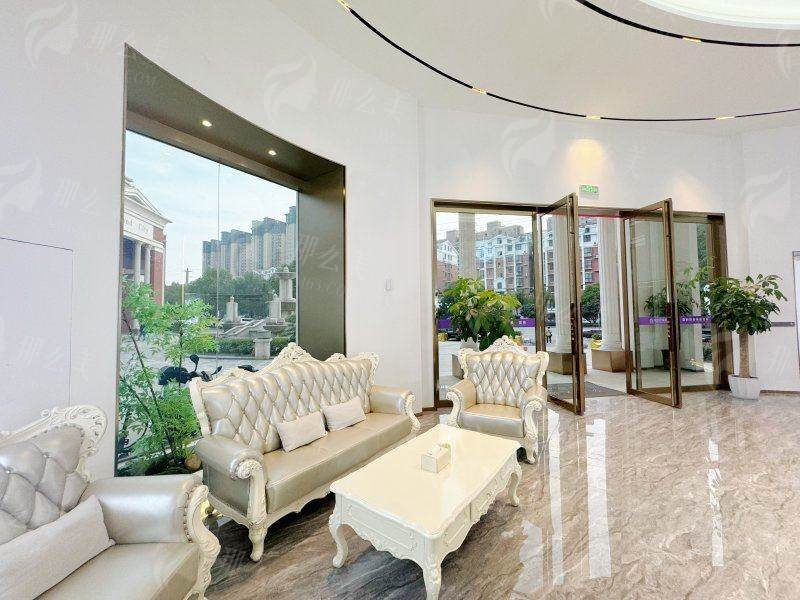 广东韩妃王小斌坐诊时间全公开，错过等一年！速来了解坐诊地址及预约方式