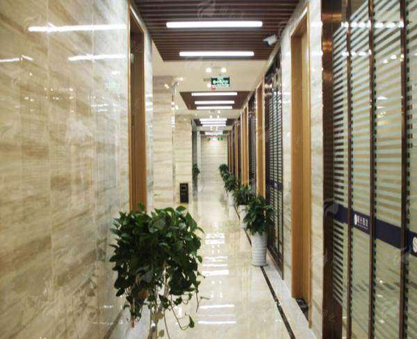 三、CGF植发技术适用人群与成效对比