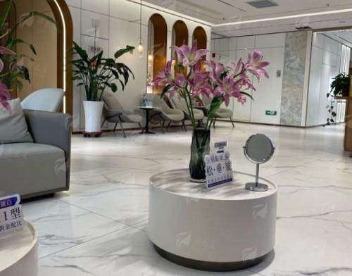 一、于双全医生隆胸技术好在石家庄美莱整形如何体现?