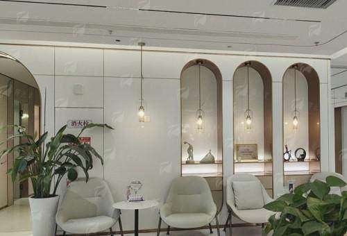 三、如何预约于双全医生隆胸在石家庄美莱整形的面诊?