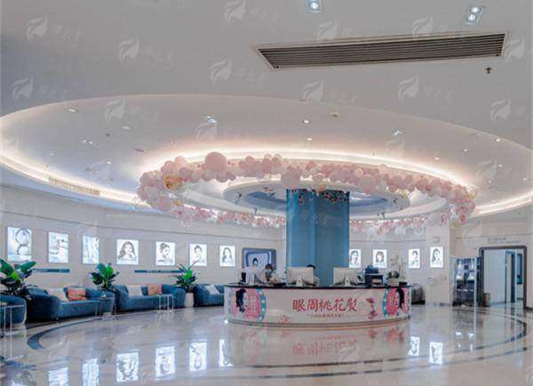 长沙爱思特张姣姣：高难度眼修复专家，新颜智尚小程序一键预约，查看价格优惠攻略