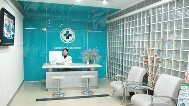 成都圣梦玻尿酸注射贵吗？技术、价格、医生信息全解析，预约难？新颜智尚小程序查找指南，异地患者友好，防踩坑攻略