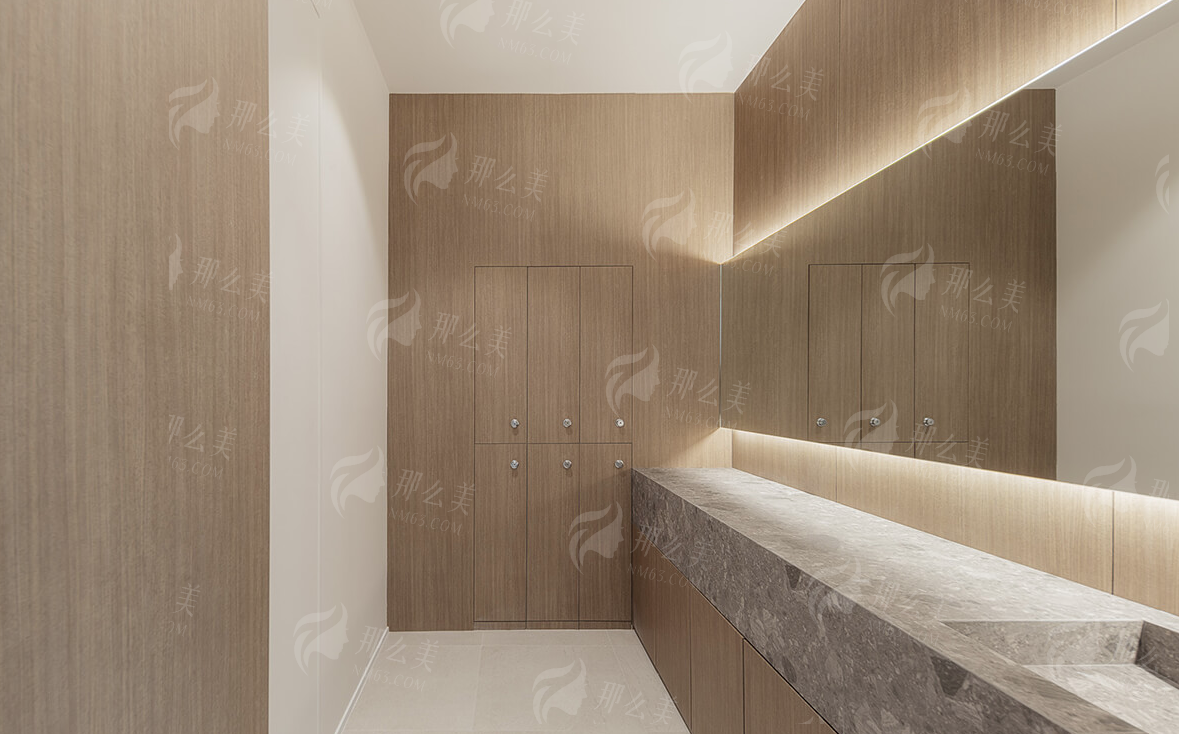 别再白跑！黑龙江瑞丽马莹莹隆胸预约攻略，价格、技术、地址全解析，新颜智尚小程序查找指南