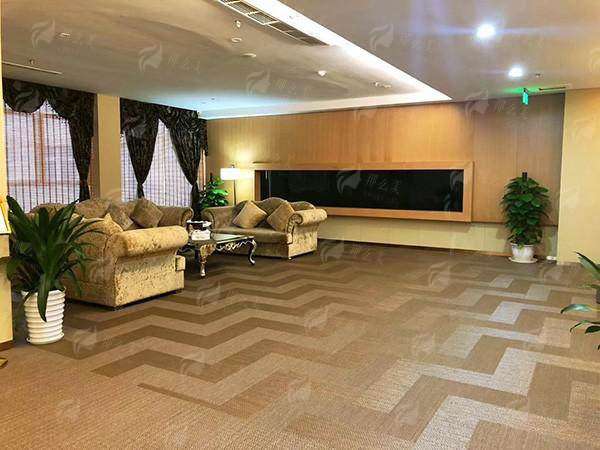 二、缪水云医生:超皮秒治疗骨干医生