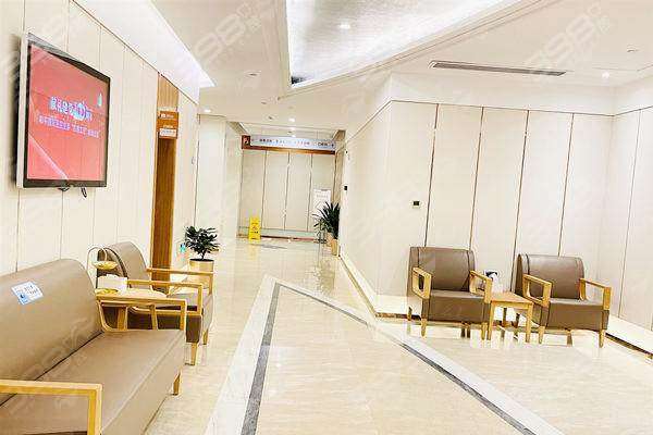 二、温州和平整形刘照文主事双眼皮特色技术