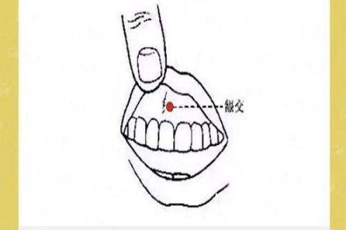 二、珠海雅媛特色隆胸项目：技术优势与个性化选择