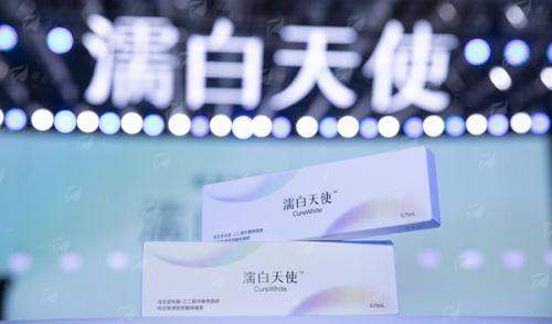 <strong>三、除了初次隆胸，深圳富华唐新辉院长还擅长什么？</strong>