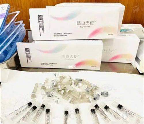 <strong>三、呼和浩特熙禾植发的发际线种植价格与预约方式</strong>