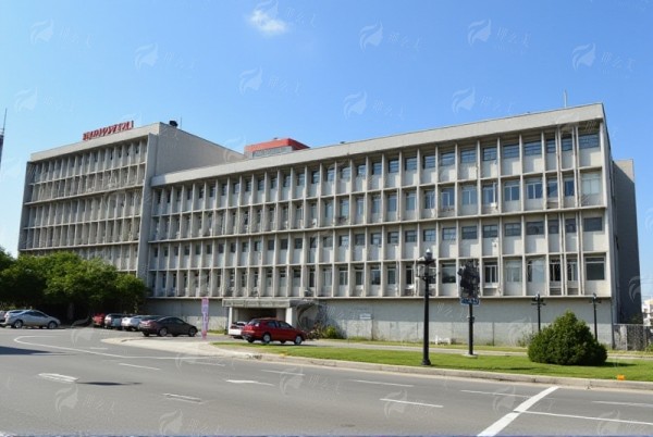 三、为什么选择四川杏林德馨医疗美容进行隆鼻手术?