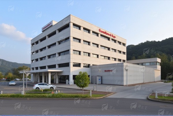四、无痕双眼皮术后如何护理?
