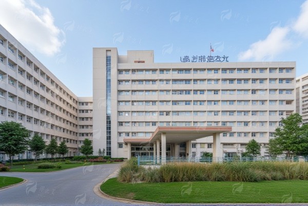 三、鼻部修复手术的常见问题解答