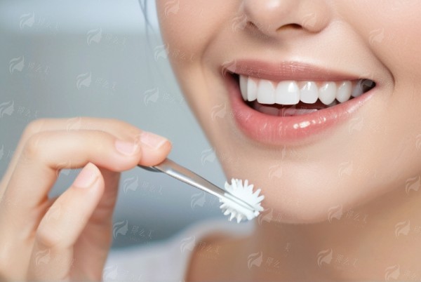 三、扬州笑更美口腔牙齿矫正的价格优势：性价比高开启美牙之路