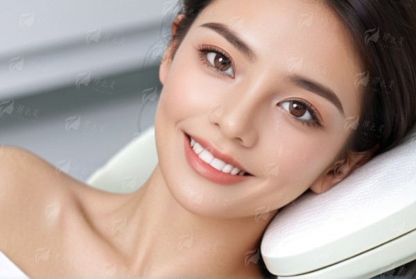 四、广西防城港桓博口腔全瓷牙预约指南